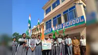 मधेपुरा के हॉली क्रॉस स्कूल में ‘हर घर तिरंगा’ अभियान की शुरुआत, छात्रों को मिली घर-घर तिरंगा पहुंचाने की जिम्मेदारी