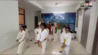 PVUNL Township: बच्चों ने कराटे में दिखाया दम, 2 को व्हाइट, 5 को येलो और 2 को मिला ग्रीन बेल्ट