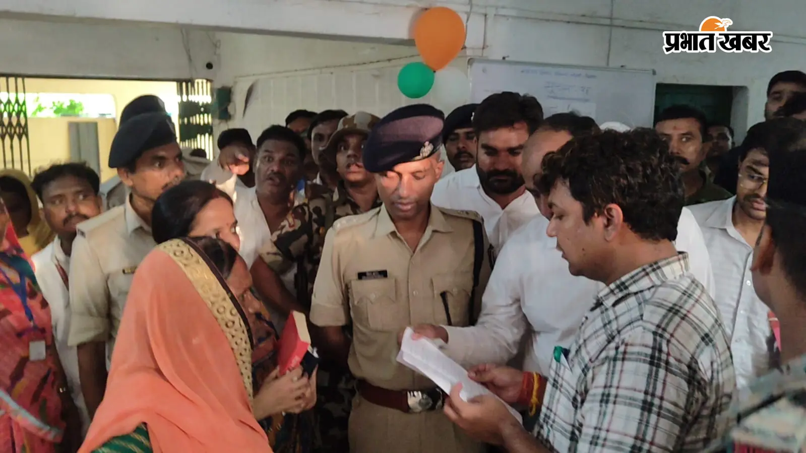 सासाराम : चेनारी के नाला निर्माण पर भड़के ग्रामीण, DM ने दिए जांच के आदेश, गड़बड़ी मिली तो होगी कार्रवाई