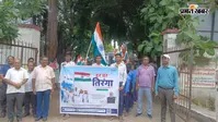 सासाराम : तिरंगे के साथ सड़कों पर उतरे स्कूली बच्चे, भारत माता के जयकारों से गूंजा अकोढ़ीगोला