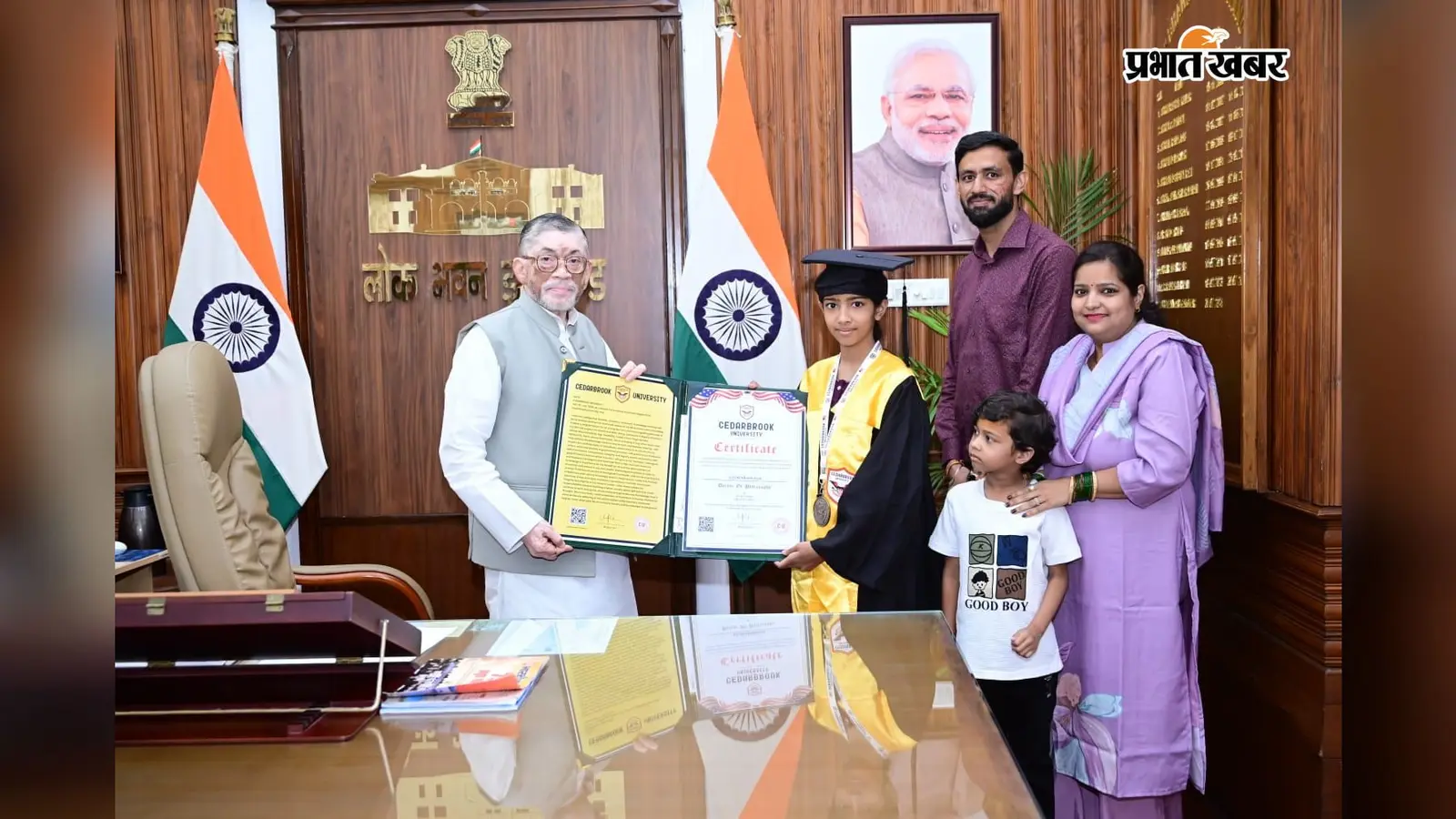कम उम्र में कमाल! गुमला की बाल लेखिका आरोही को अमेरिका की यूनिवर्सिटी से मानद डॉक्टरेट, राज्यपाल ने किया सम्मानित