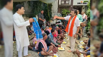बेतिया में माता की पुण्यतिथि पर सेवा का संदेश, सैकड़ों गरीबों व रिक्शा चालकों को कराया भोजन