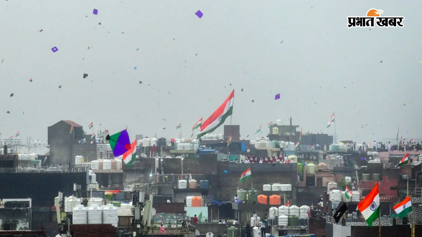 पतंगबाजी आजादी का प्रतीक: कभी ब्रिटिश हुकूमत से टकराई थी, आज तिरंगे के रंग में इतराती है पतंग