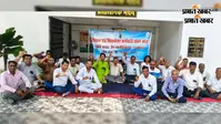 उच्च शिक्षा अधिनियम के विरोध में शांति प्रसाद जैन कॉलेज के शिक्षक-कर्मचारियों का प्रदर्शन सातवें दिन भी जारी