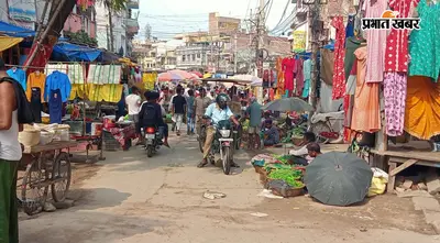सारण : सरकारी बाजार में अतिक्रमण से जाम, सुबह 8 बजे के बाद कदम रखना मुश्किल, पार्किंग के लिए भी जगह नहीं