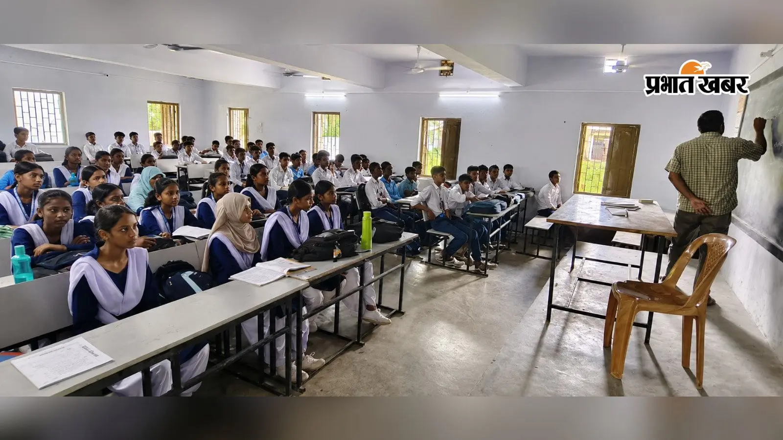 बिहार में शिक्षकों के तबादले की सुगबुगाहट से स्कूलों में हलचल, 'आपका ट्रांसफर कहां होगा?' बनी मुख्य चर्चा