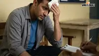 रातू : बच्चे को लेने स्कूल गए अभिभावक पर डंडे से हमला, थाने में शिकायत