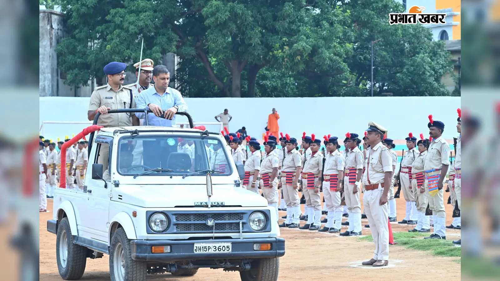 स्वतंत्रता दिवस परेड का पूर्वाभ्यास संपन्न, डीसी-एसपी ने जवानों व स्कूली बच्चों का बढ़ाया उत्साह