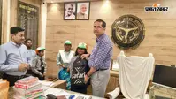 मासूम बच्चों ने कांवड़ लेकर मांगी फीस माफी की मन्नत, DM ने सुनी फरियाद तो SDM ने ली चारों बच्चों की जिंदगी संवारने की जिम्मेवारी