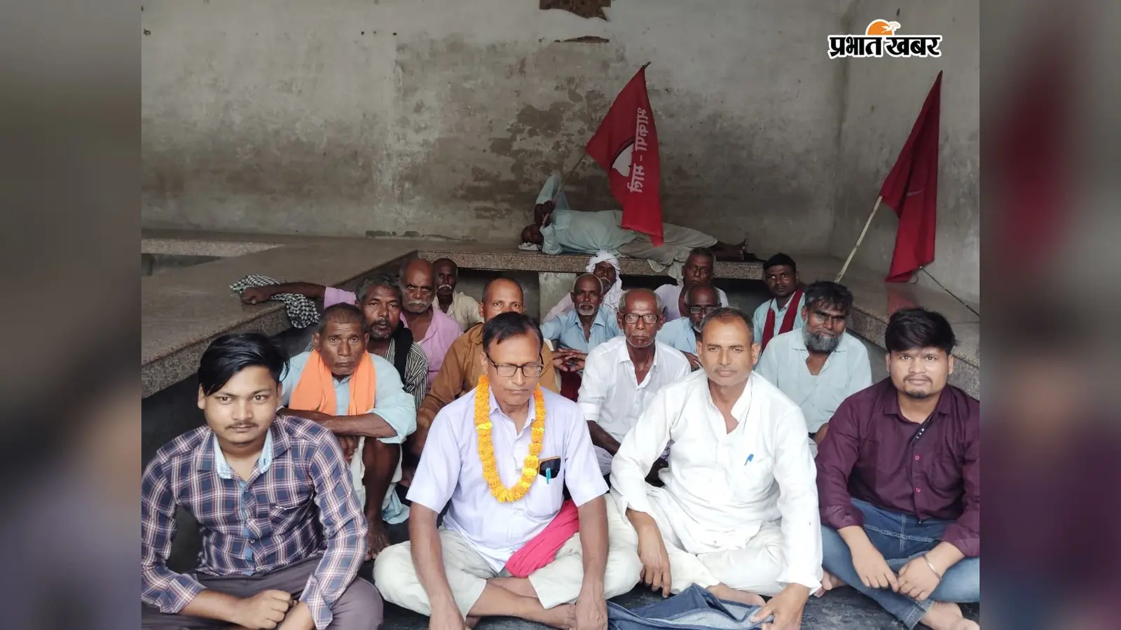 मोतिहारी: नौ सूत्री मांगों को लेकर मजदूर सभा का अनशन, पांच डिसमिल जमीन और 700 रुपये मजदूरी की मांग