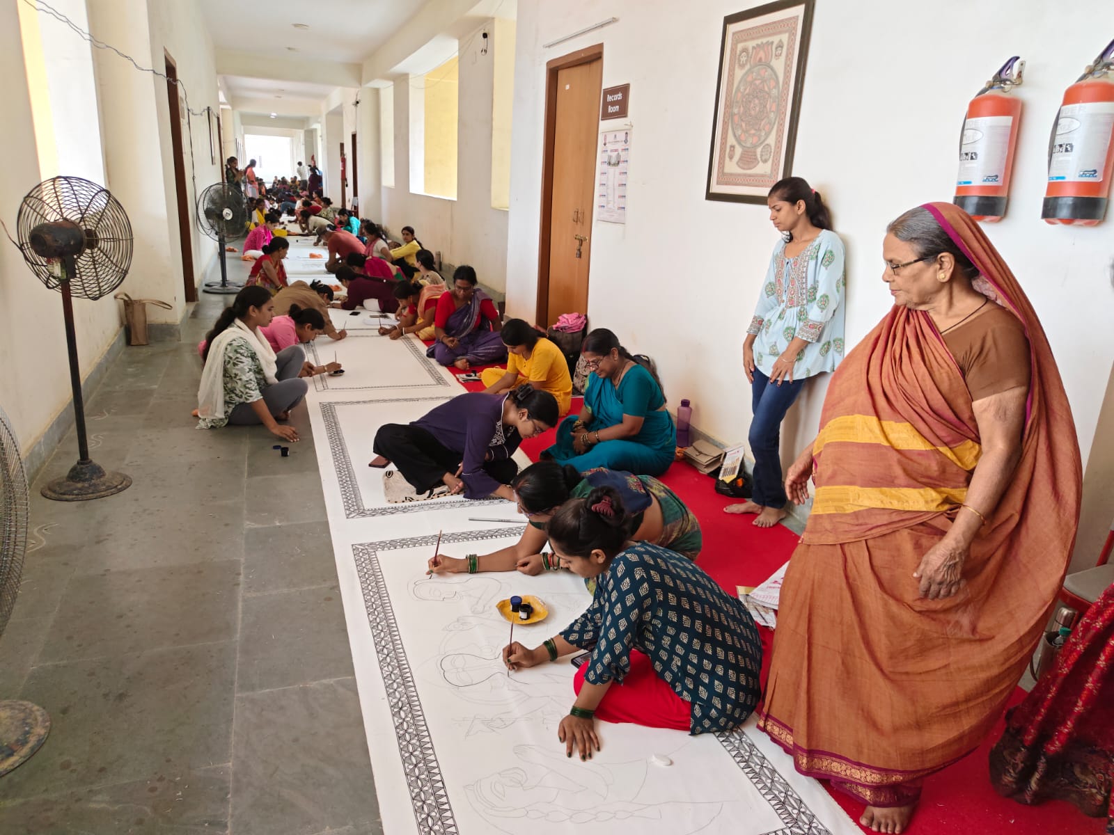 Madhubani painting world record.jpg