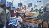 एक्सप्रेस-वे का एलाइनमेंट बदलने की मांग, मुसरीघरारी चौराहे पर डेढ़ घंटे प्रदर्शन