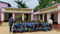 पटना: मोलहीमपुर प्राथमिक विद्यालय में मिशन ग्रीन विलेज के तहत 200 पौधे बांटे, बच्चों ने संरक्षण का लिया संकल्प