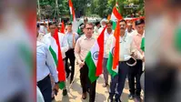 आरा में डीएम के नेतृत्व में निकली तिरंगा यात्रा, वंदे मातरम् से गूंजा इलाका, बच्चों और महिलाओं ने बढ़ाया उत्साह
