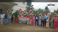 लोहरदगा के अविराम कॉलेज के विद्यार्थियों ने निकाली भव्य तिरंगा यात्रा