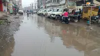 छपरा में सिर्फ 20 मिनट की बारिश और शहर में बिगड़े हालात, सड़क से बाजार तक जलजमाव-कीचड़