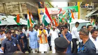 हवेली खड‍़गपुर में हाथों में तिरंगा लेकर 1.2 किमी पैदल चले CM, बच्चों से लेकर बुजुर्गों तक दिखा देशभक्ति का जोश