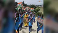 'वंदे मातरम' के 150 वर्ष पूरे होने पर स्कूली बच्चों ने निकाली तिरंगा यात्रा, देशभक्ति के नारों से गूंजा शहर