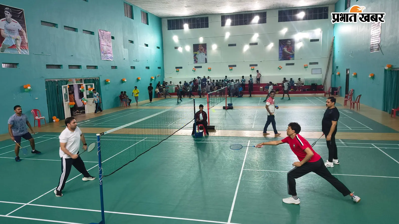 DC ने थामा बैडमिंटन रैकेट तो खिलाड़ियों में बढ़ा जोश, गुमला में शुरू हुआ ‘स्मैशथॉन 2.0’