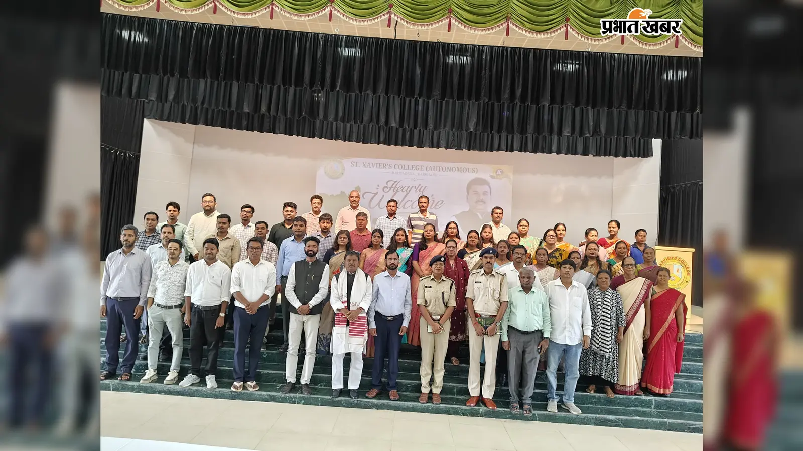 महुआडांड़ में शिक्षा पर जोर, बंधु तिर्की बोले- छेछाड़ी घाटी में उच्च शिक्षा की ज्योति जला रहा संत जेवियर कॉलेज