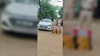 कटिहार में चांदनी चौक पर पुलिस की कार्रवाई, शराब से लदी कार जब्त, चालक फरार