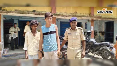 जन्मदिन पार्टी में खुलेआम हथियार लहराते दिखे युवक, वीडियो वायरल होते ही दरौंदा पुलिस ने दो को दबोचा, पांच पर केस