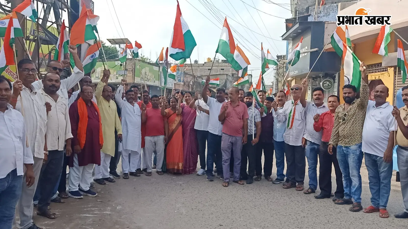 फारबिसगंज में भाजपा की तिरंगा रैली से गूंजा शहर, राष्ट्रध्वज के सम्मान और एकता का दिया संदेश