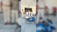 बथनाहा में एसएसबी और पुलिस की संयुक्त कार्रवाई, सीमा से 9 किलो गांजा के साथ युवक गिरफ्तार