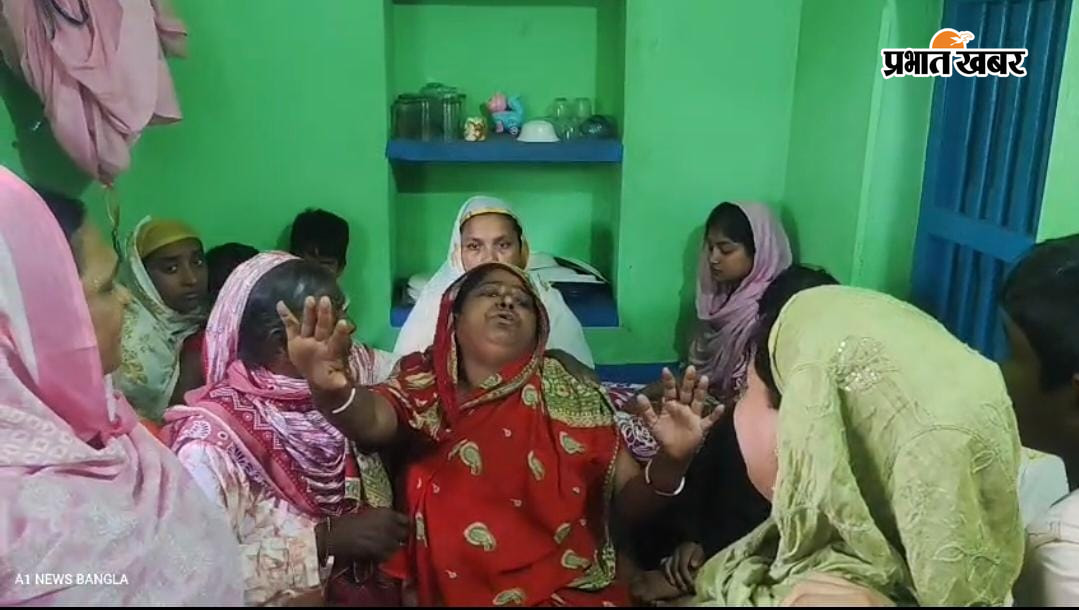 घर में रोते-बिलखते लोग. | Prabhat Khabar Network