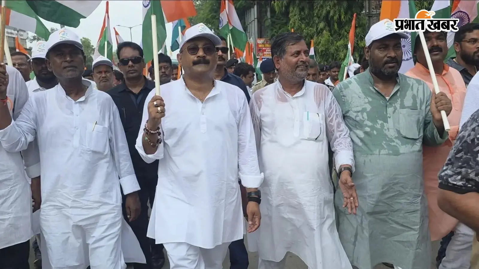 सासाराम में निकली भव्य तिरंगा यात्रा, प्रभारी मंत्री समेत डीएम-एसपी और विधायक हुए शामिल