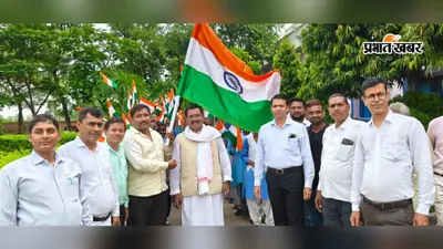 भारत माता के जयघोष से गूंजी कटराकला की गलियां, तिरंगा लिए निकले सैकड़ों छात्र-छात्राएं