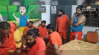पानी के छींटे से भड़का विवाद, छत्तीसगढ़ के कांवरियों की दो कारें घेरकर मारपीट; पुलिस ने बचाया