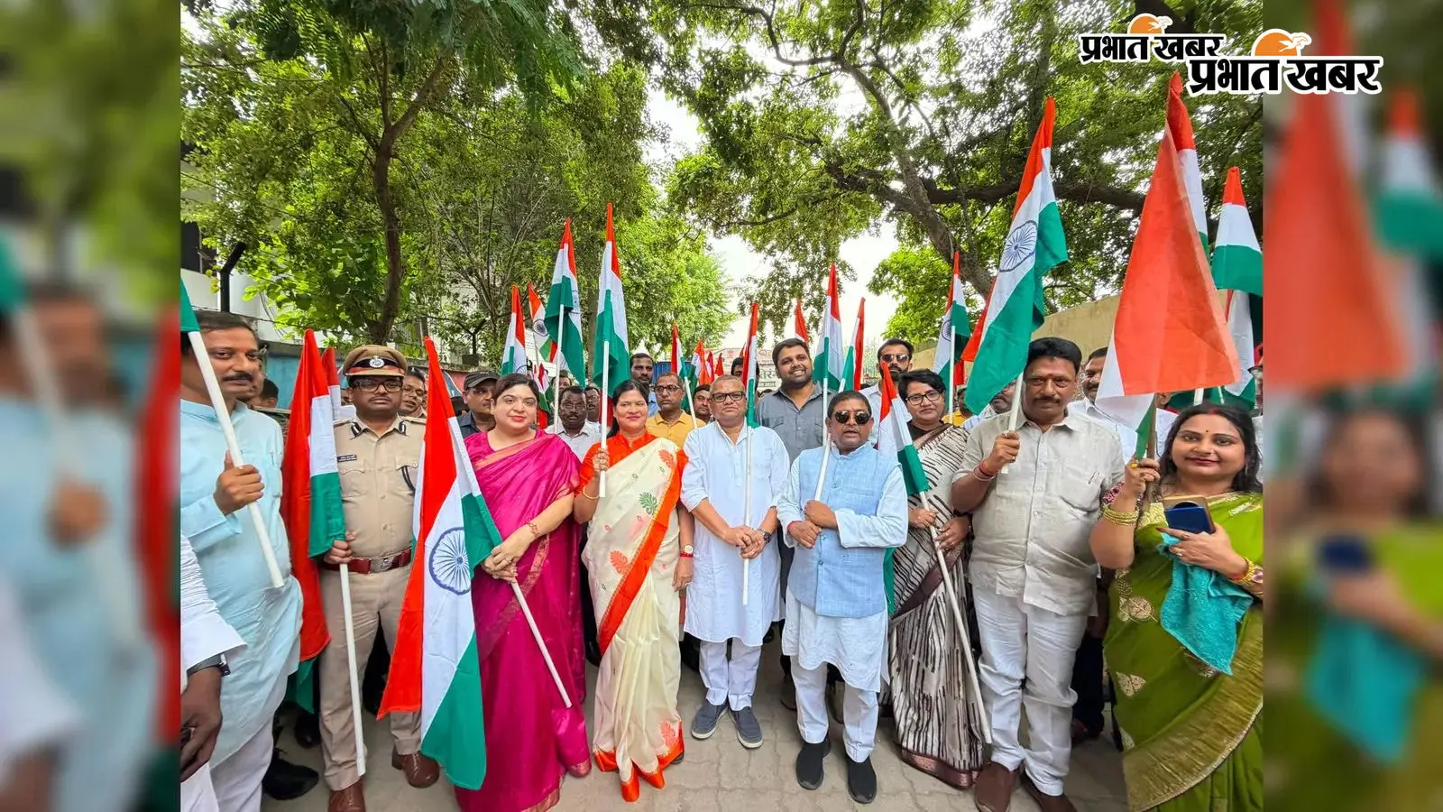 हर घर तिरंगा यात्रा में उमड़ा जनसैलाब, शहीद जगतपति कुमार की प्रतिमा पर किया माल्यार्पण