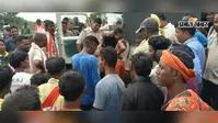 घर में गमछे के सहारे लटका मिला युवक का शव, पत्नी ने जतायी हत्या की आशंका ; जांच में जुटी पुलिस