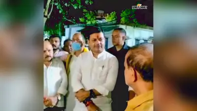 देर रात सदर अस्पताल पहुंचे प्रभारी मंत्री संजय कुमार सिंह, SNCU में डॉक्टर नदारद और सोते मिले कर्मी; CS को लगाई जमकर फटकार
