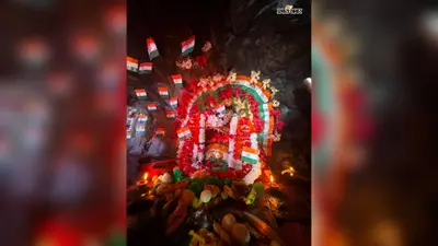 मुंगेर के प्रसिद्ध शक्तिपीठ चंडिका स्थान में दिखा आस्था और राष्ट्रप्रेम का संगम: तिरंगे से सजा मां का गर्भगृह, भक्तों ने किए दर्शन