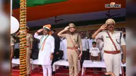 मुंगेर के पोलो मैदान में शान से लहराया तिरंगा: प्रभारी मंत्री संजय कुमार ने किया ध्वजारोहण, ली भव्य परेड की सलामी