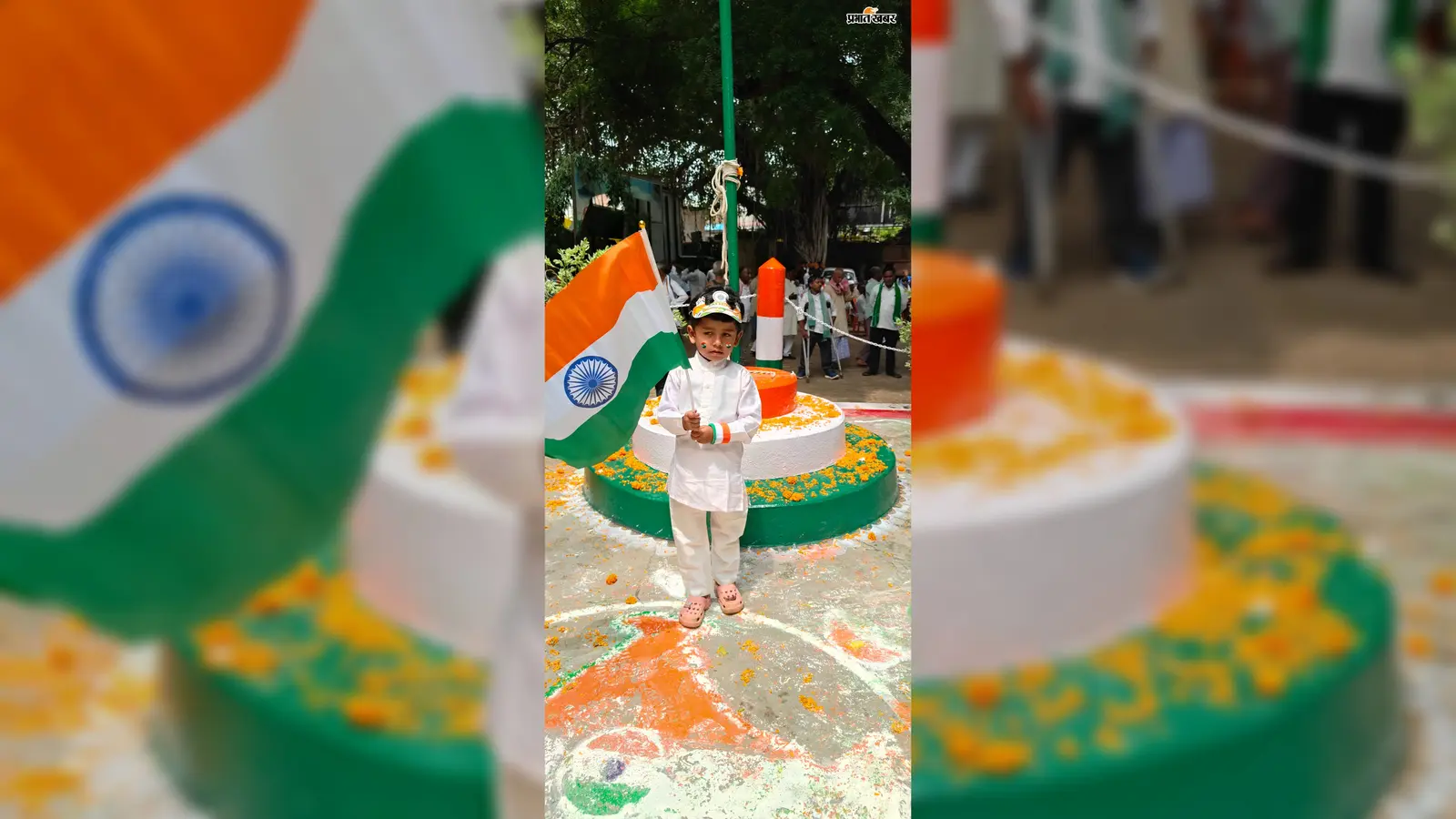 रोहतास: चेनारी में शान से फहरा तिरंगा, भारत माता के जयघोष से गूंजा प्रखंड क्षेत्र