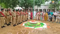 गांधी स्मारक इंटर विद्यालय में देशभक्ति का जोश, NCC कैडेटों ने दी तिरंगे को सलामी