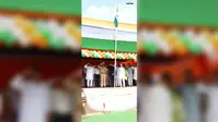 आरएस कॉलेज मैदान में शान से लहराया तिरंगा, एसडीओ ने कहा- पांच साल में बदलेगा तारापुर का स्वरूप