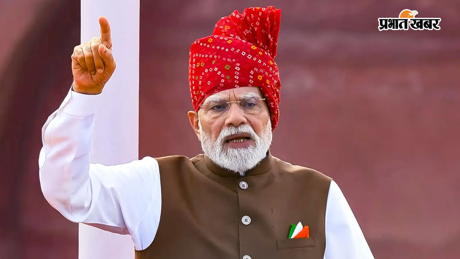 'उर्दू में तिरंगा': PM मोदी के पॉकेट स्क्वायर पर पवन खेड़ा का तंज पड़ा उल्टा, यूजर ने समझा दिया कैमरा एंगल