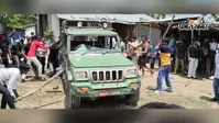 बाघ के हमले से किसान की मौत, गुस्साए ग्रामीणों ने किया वन विभाग की गाड़ी में तोड़ फोड़