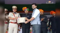 उत्कृष्ट कार्य के लिए एपीआरओ आलोक कुमार मिश्रा को मिला सम्मान, प्रशासन-मीडिया के बीच बेहतर समन्वय में निभाई अहम भूमिका