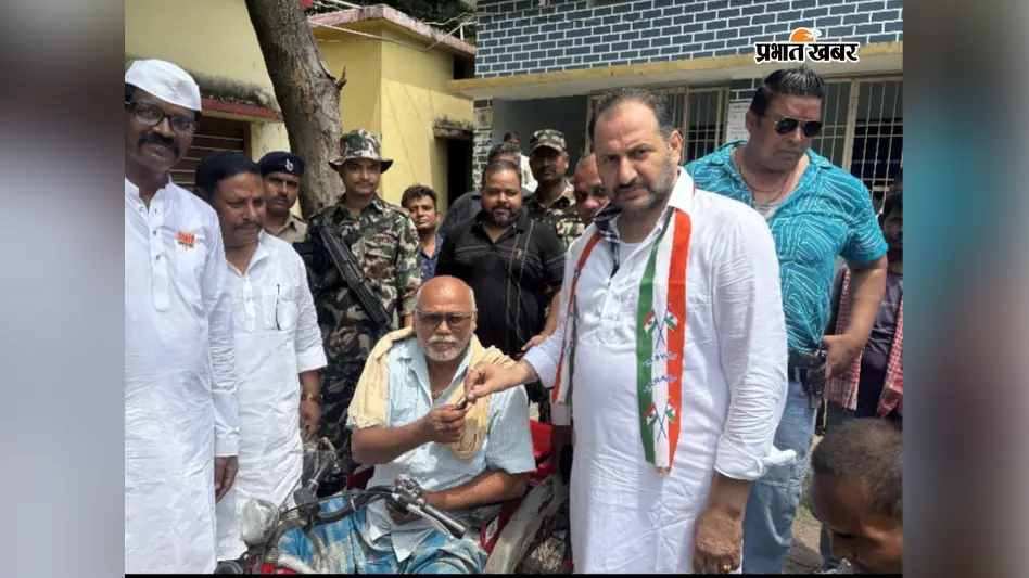 भूमिहीनों को बासगीत पर्चा, दिव्यांगों को ट्राइसाइकिल : 47 परिवारों के सपनों को मिली नई उड़ान