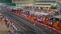 डाकबमों की भीड़ से हंसडीहा स्टेशन पर मची अफरा-तफरी, पर्याप्त रेल पुलिस नहीं रहने से व्यवस्था पर उठे सवाल