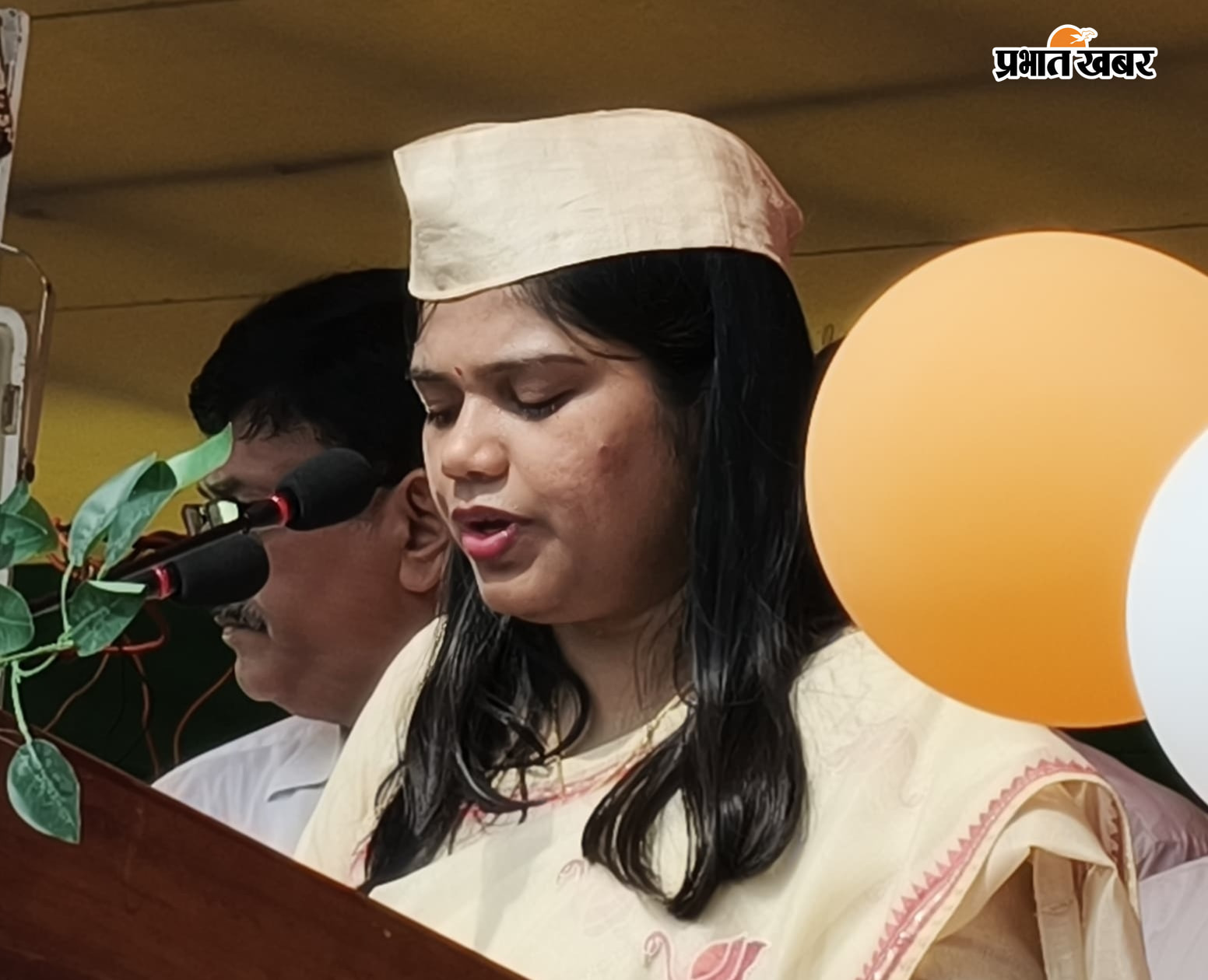 कार्यक्रम को संबोधित करती जिलाधिकारी प्रतिभा रानी | Prabhat Khabar Network