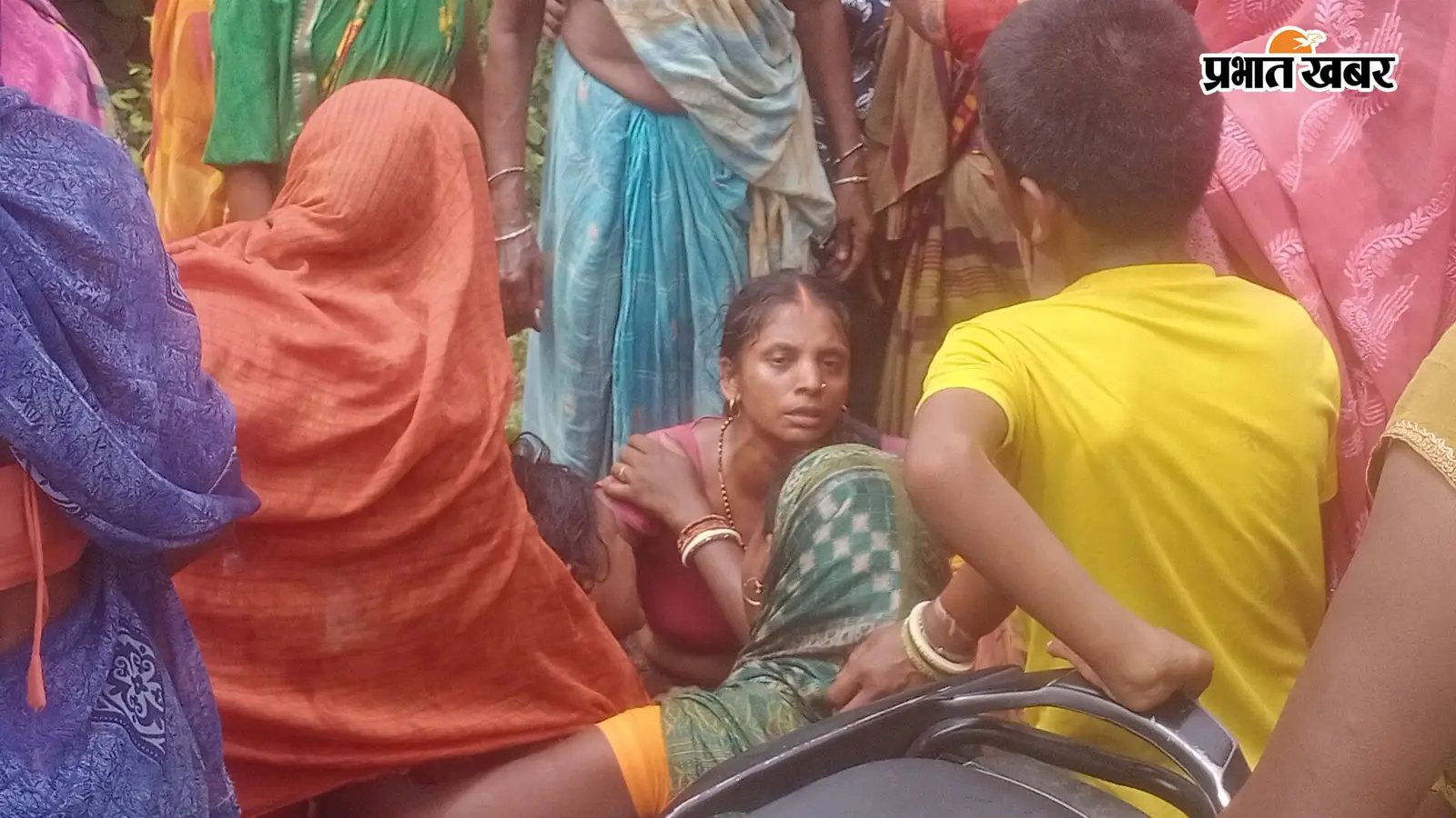 साहेबपुरकमाल में तेज रफ्तार ट्रक ने मजदूर को कुचला, मौके पर मौत, मुआवजे की मांग पर लोगों ने 3 घंटे NH-31 किया जाम