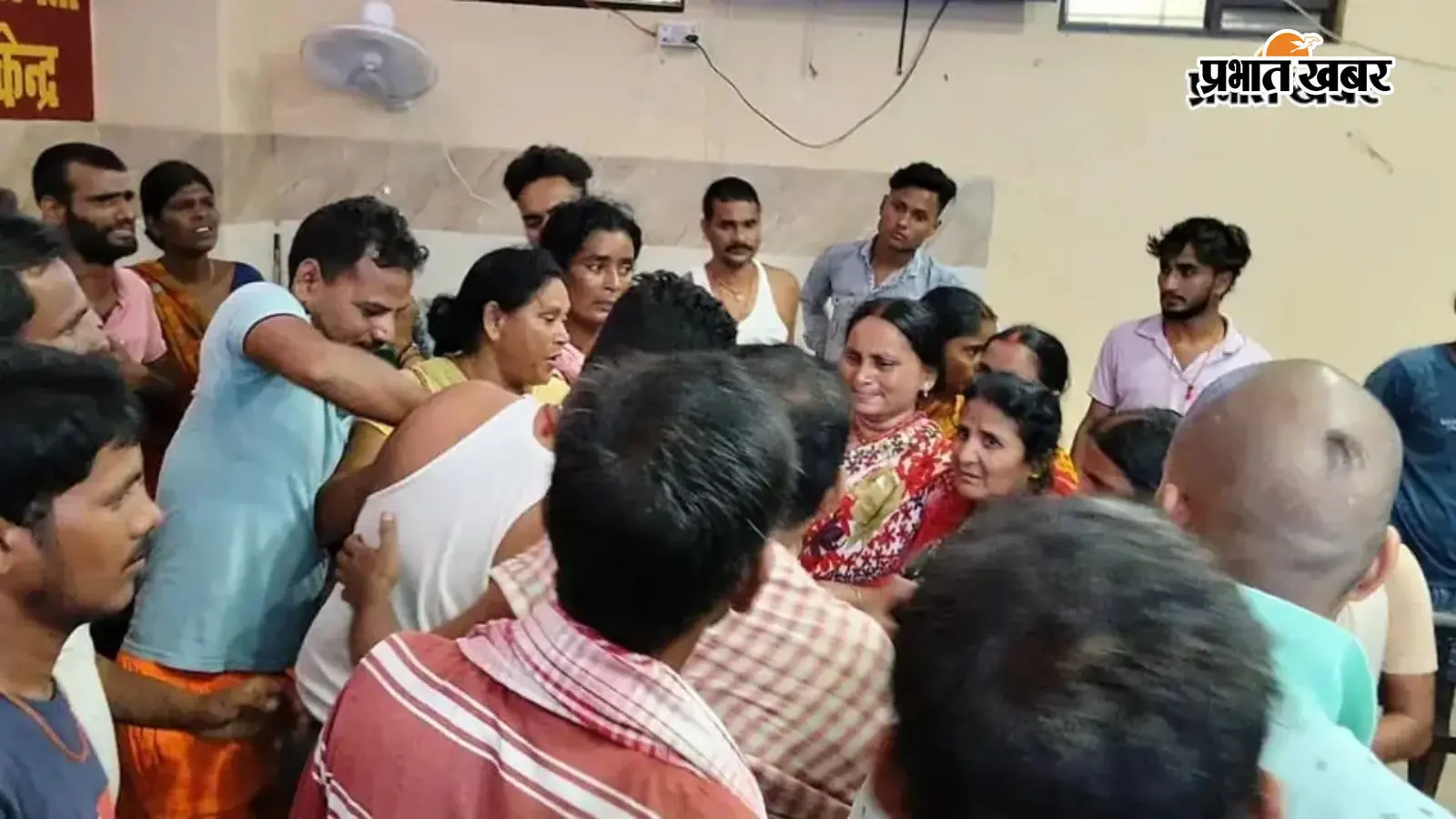 बिहारशरीफ में तेज रफ्तार अज्ञात वाहन ने बाइक में मारी टक्कर, पिता और चार वर्षीय बेटी की मौत, बेटा गंभीर