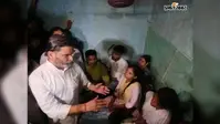बेनीपट्टी में रौशन की मौत पर परिजनों से मिले प्रशांत किशोर, DGP के सामने मामला उठाने का दिया भरोसा