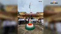 अकबरपुर प्रखंड में शान से लहराया तिरंगा, सरकारी कार्यालयों से लेकर स्कूलों और पंचायत भवनों में हुआ ध्वजारोहण